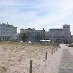 Ostseeliebe, direkt an der Promenade